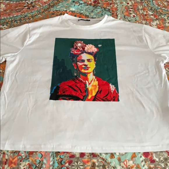 SHEIN Tops - Plus size T-shirt crop top